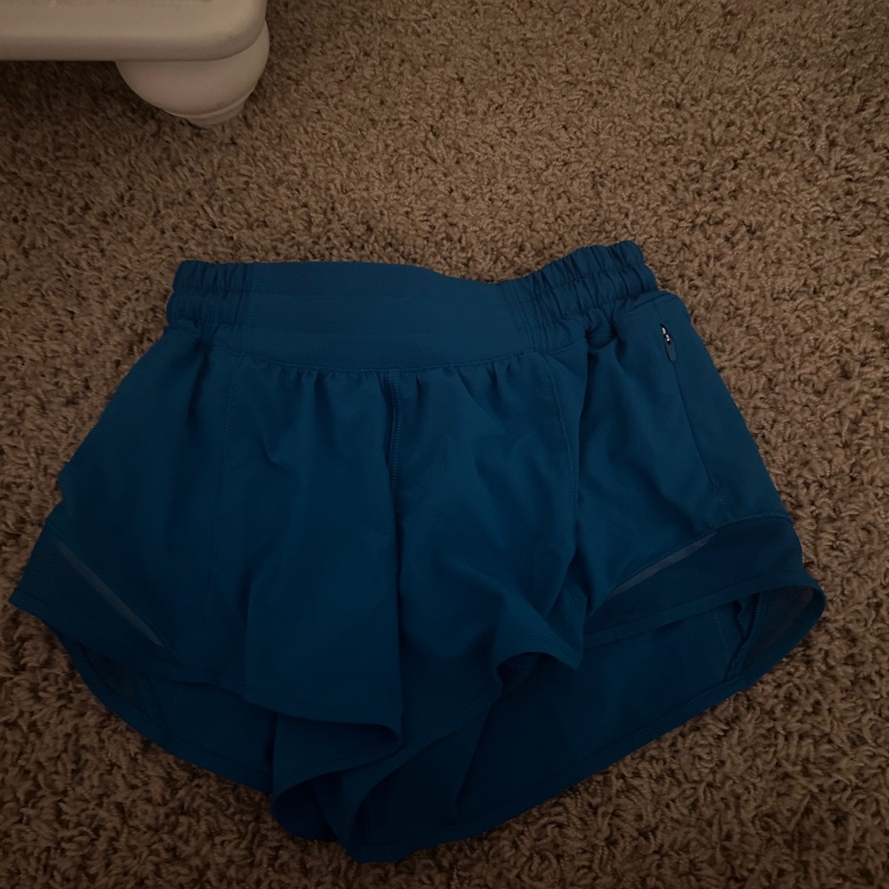 Lululemon Hotty Hot 2.5 Shorts